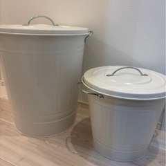 IKEAクノッド　ふたつきゴミ箱40L x1つ ホワイト　 の画像