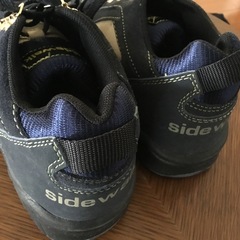 婦人用　スニーカー　登山靴の画像