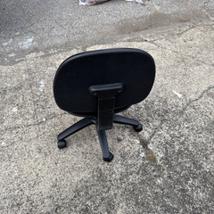 昇降式チェア レザー ブラックの画像