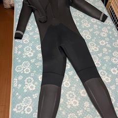 5ミリ3ミリセミドライスーツの画像