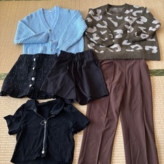 可愛い洋服まとめて20点程の画像