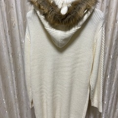 コムサイズム　comme ca ism 【未使用】
ニットダッフル ホワイト　Lの画像