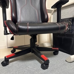 ゲーミングチェアの画像