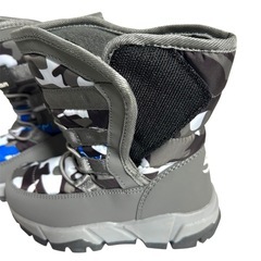 子供の雪のブーツ　男の子の女の子の屋外の靴　綿の厚くされた冬のブーツの画像