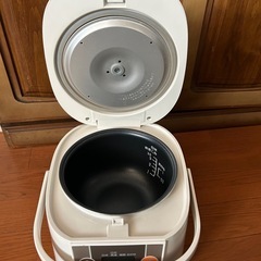 マイコン炊飯ジャー(3.5合) の画像