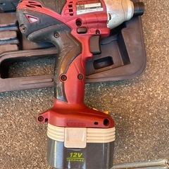 充電式リョービインパクトドライバセットの画像