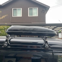 ルーフボックスの画像