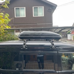 ルーフボックスの画像