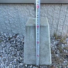 くついし沓石の画像