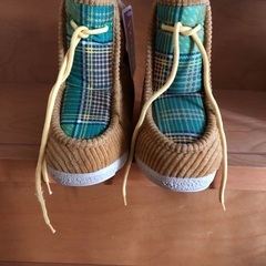 プーさんキッズブーツの画像