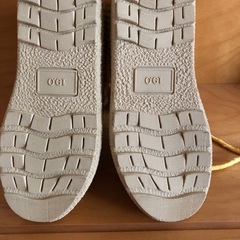 プーさんキッズブーツの画像