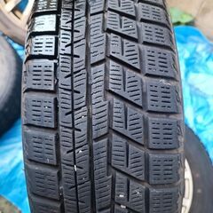 スタッドレスタイヤ YOKOHAMA 175/65 R15の画像