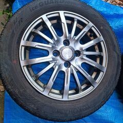 スタッドレスタイヤ YOKOHAMA 175/65 R15の画像