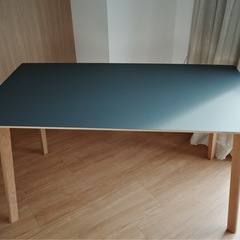 HAY ダイニングテーブルの画像