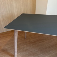 HAY ダイニングテーブルの画像