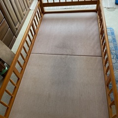 ベッド2つセットの画像