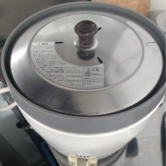 リンナイ2升炊き炊飯器の画像
