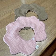 【未使用】スタイ2枚セットの画像