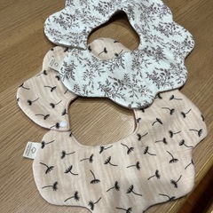 【未使用】スタイ2枚セットの画像