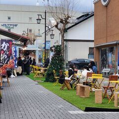 岡谷市　童画館通り商店街クリスマスイベント