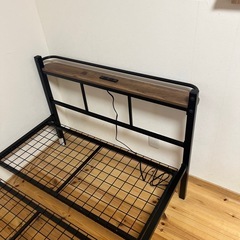 取引中【ニトリ】棚付きシングルベッドの画像