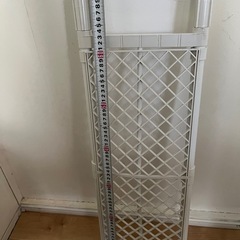 ⭐︎譲ります⭐︎突っ張り棚　ニトリの画像