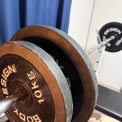 ベンチプレス トレーニングベンチ プレート付き 懸垂バー付きの画像