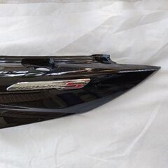 マジェスティS 左サイドカウル 【割れ無しの中古美品】2BK-SG52Jの画像