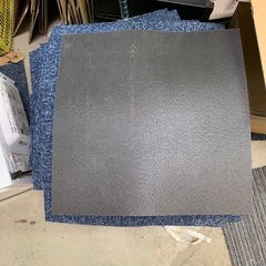 カーペット　中古　美品　タイルカーペット　国内　５０×５０　DIY　ノリなし　の画像