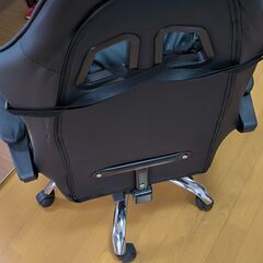 【訳あり】ゲーミングチェア｜リクライニング＆オットマン付｜引取限定（京王堀之内駅）の画像