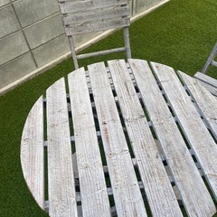 未使用　アンティーク調　テーブルチェア3点の画像