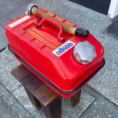 ガソリン缶　10リットルの画像