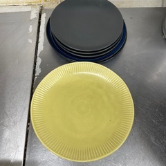 お皿の画像