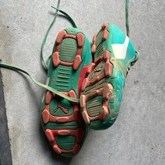 へこたれサッカーシューズ　①の画像