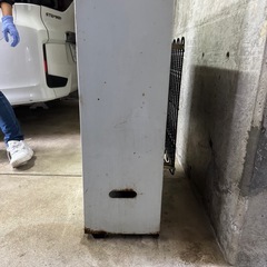 冷凍庫 汚れありますが、すごく凄く冷えます。の画像