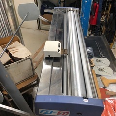 🌺極東産業・手動壁紙糊付機B-ED🌺の画像