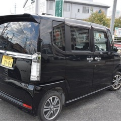 ★信用回復ローン★ホンダ　N-BOXカスタム★　🌈バックカメラ🌈パワースライドドア🌈ベンチシート🌈の画像