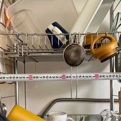 ⭐︎譲ります⭐︎突っ張り水切りラックの画像