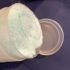 おしぼりケース、おしぼり2枚
の画像