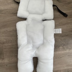 ニトリ　ベビーカーシート　Nウォーム　ボアの画像