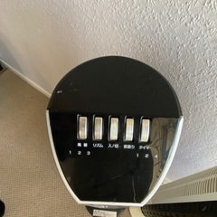 【決まりました】縦型扇風機　２台まとめての画像