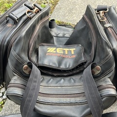 野球道具一式の画像