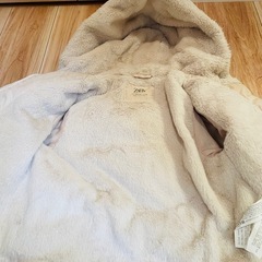 ZARAの子供コートの画像