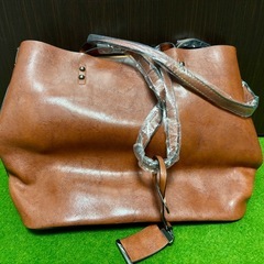 【新品未使用】革のバッグ3点セットの画像