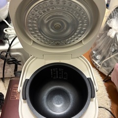 SHARP 炊飯器3合炊きの画像