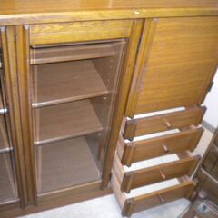 ガラス戸棚、食器棚、小引き出付、小開き付の画像