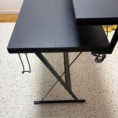 PCデスク　ゲーミングデスクの画像