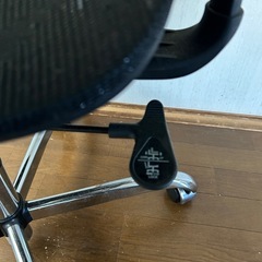 デスクチェア 回転式　高さ調整の画像