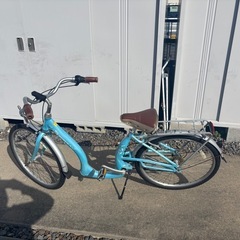 おしゃれな水色　自転車　変速付き　26いんインチ　　の画像
