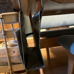 タブレットスタンド、ブックスタンド、マガジンラックの画像